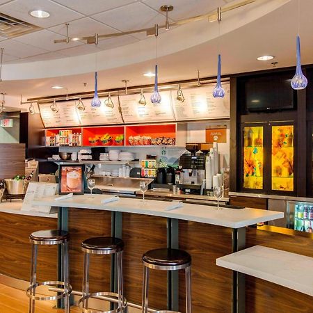 Courtyard By Marriott Chicago Schaumburg/Woodfield Mall Dış mekan fotoğraf